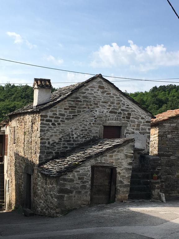 Summerhouse Beram Pazin Bagian luar foto