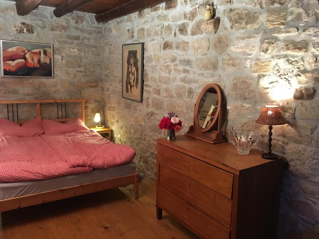 Summerhouse Beram Pazin Bagian luar foto