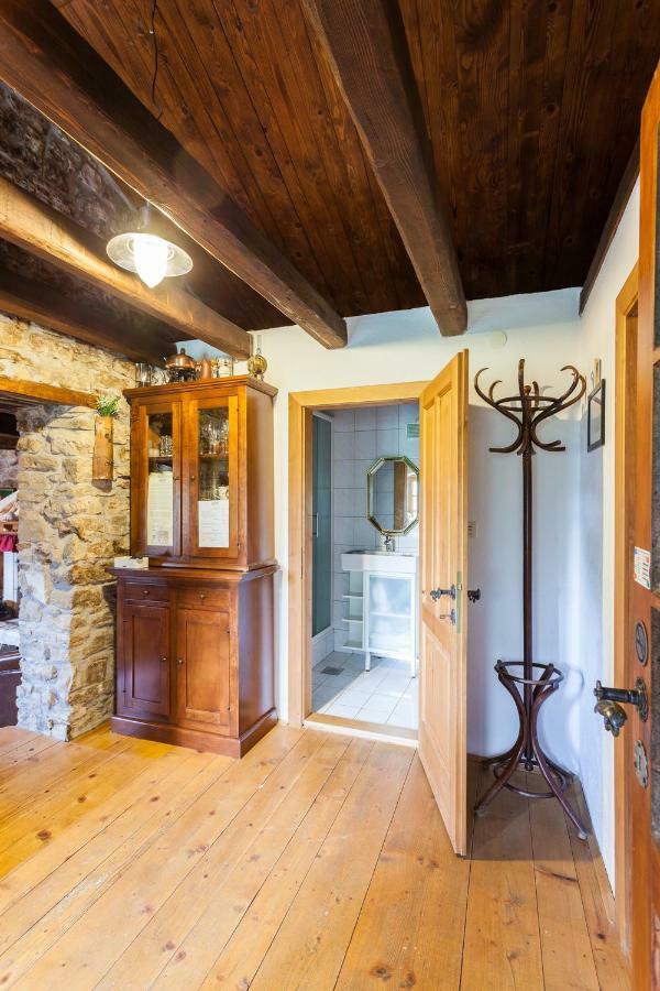 Summerhouse Beram Pazin Bagian luar foto