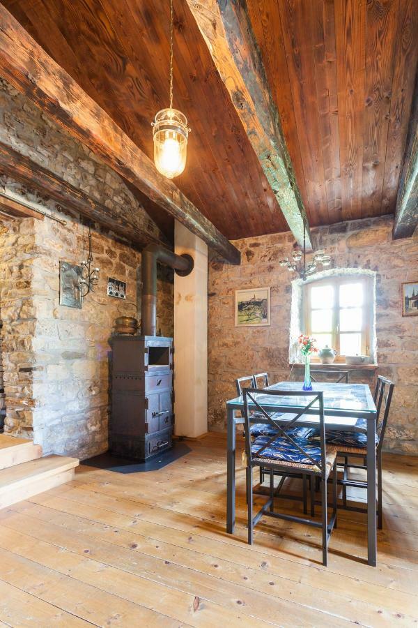 Summerhouse Beram Pazin Bagian luar foto